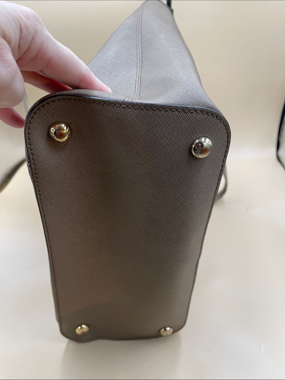 Michael Kors Gray Saffiano Tote with Front Pocket and MK Charm Beautiful Bag - Picture 8 of 11